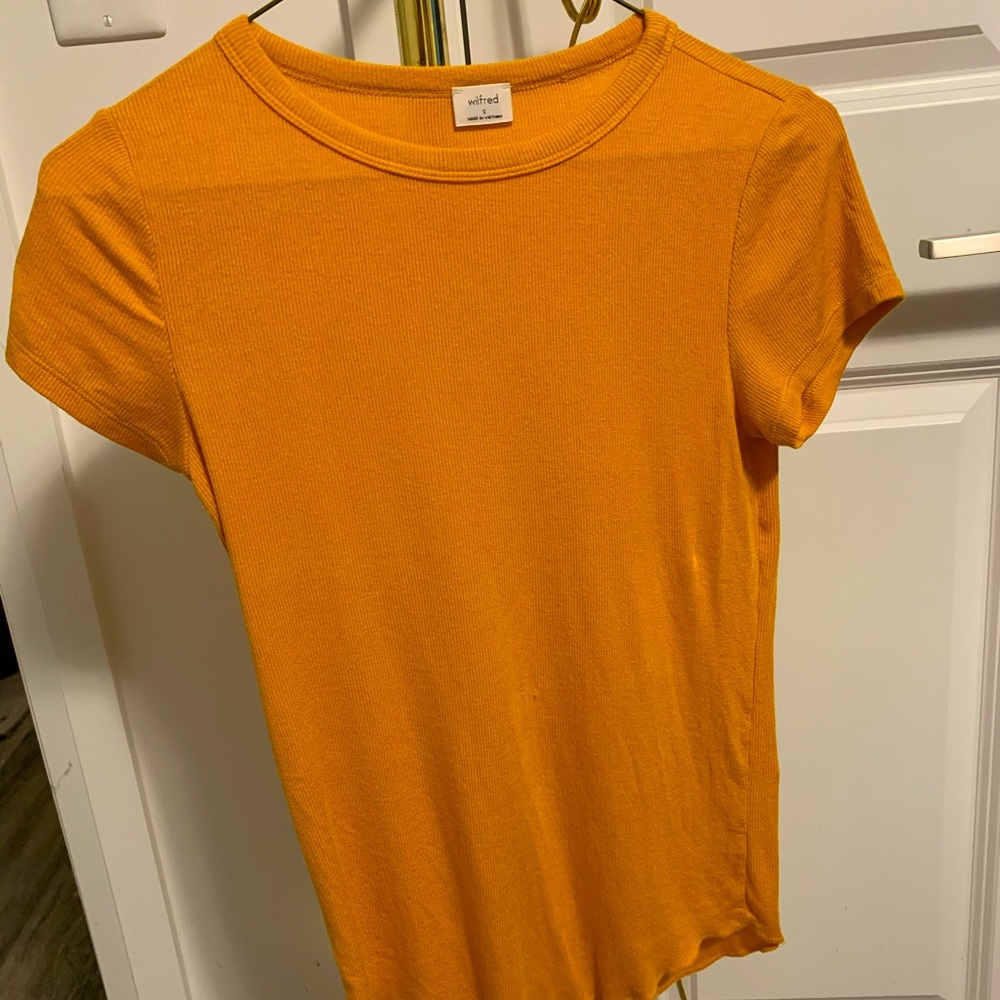 Wilfred t shirt yellow size small